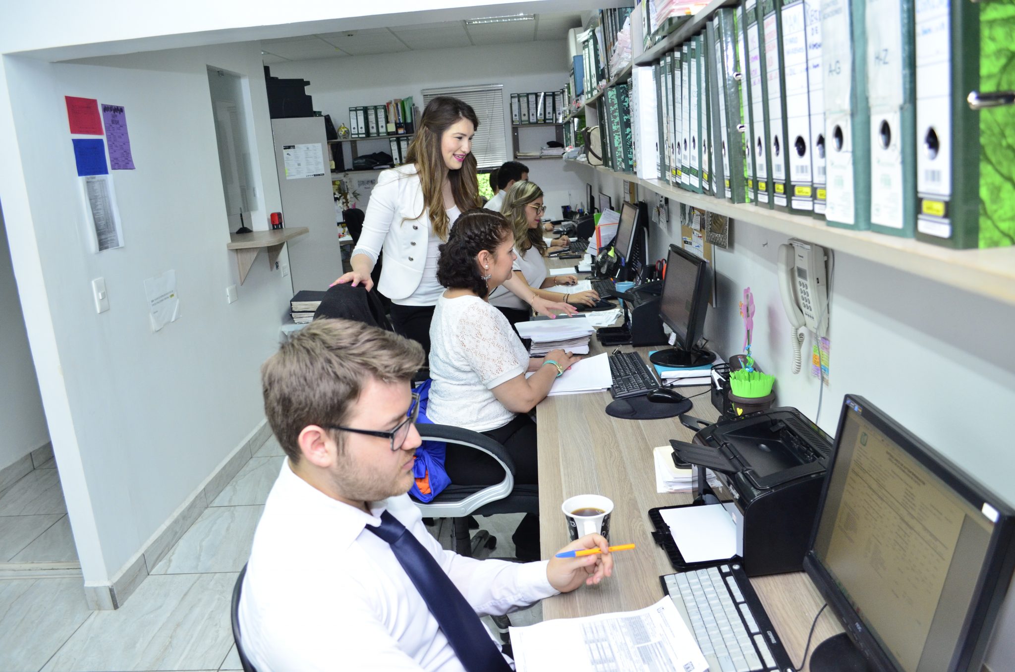 Equipo de trabajo de la Notaría Pública No. 63